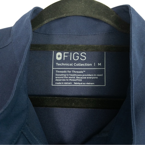 NWT FIGS Navy Blue Rafaela Cargo Jumpsuit Scrubs - Picture 10 of 15